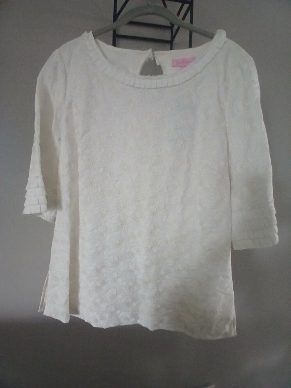 Lilly Pulitzer ivory claudia embroidered top Size 10